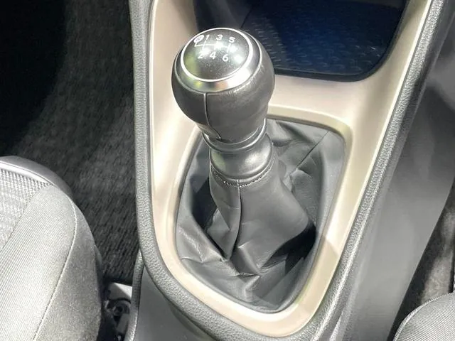 Toyota Yaris 2023 photo 3