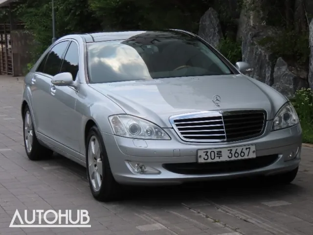 Mercedes-Benz S-Class 2009 photo 2