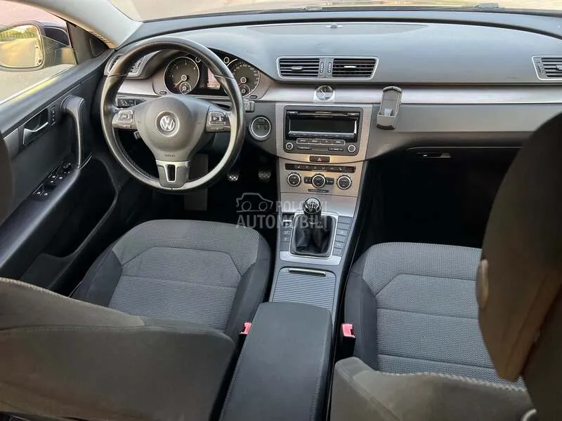 Volkswagen Passat B7 2013 photo 3