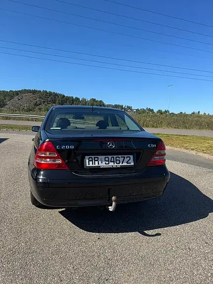 Mercedes-Benz C 200 D 2004 photo 5