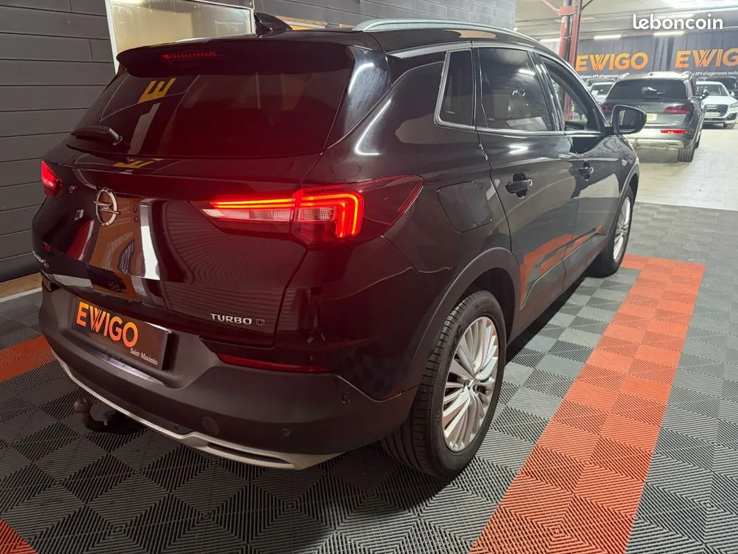 Opel Grandland X 2019 photo 2