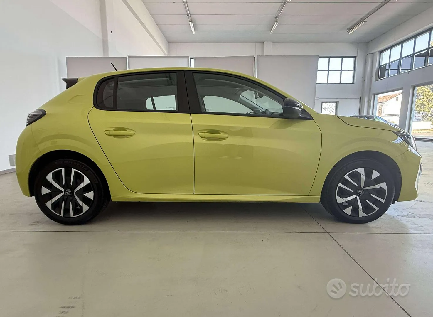 Peugeot 208 2024 photo 4