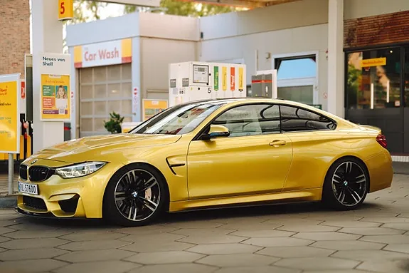 BMW M4