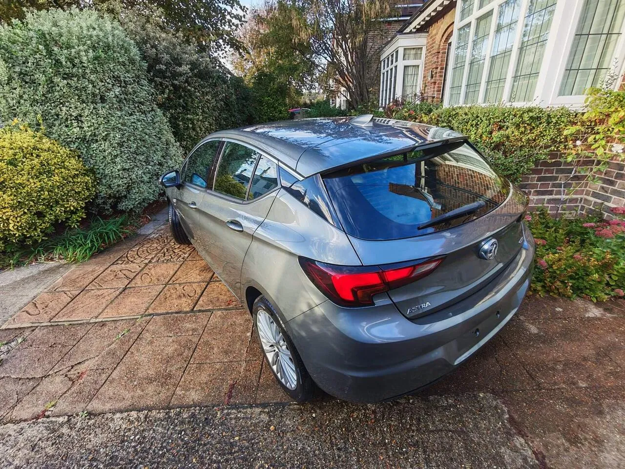 Vauxhall Astra 2017 photo 3
