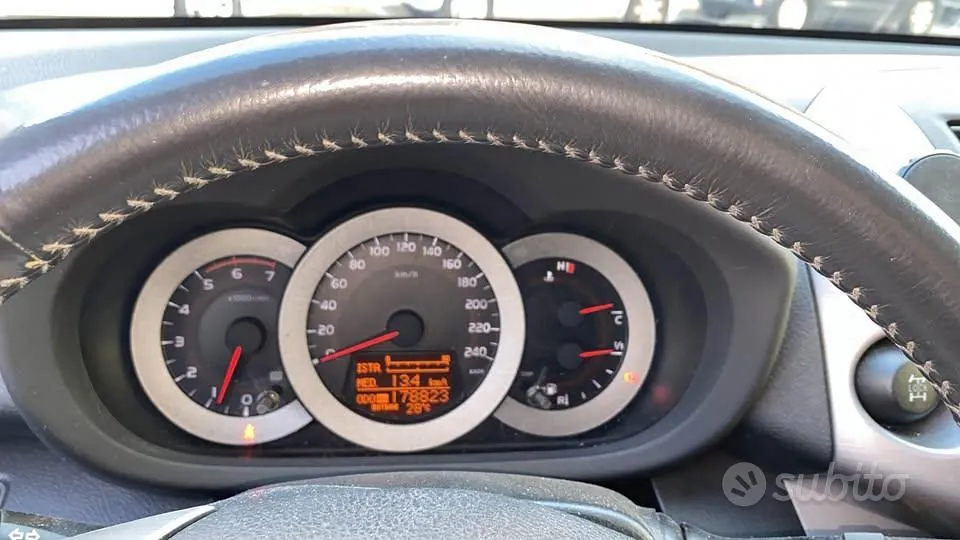 Toyota Rav4 2007 photo 2