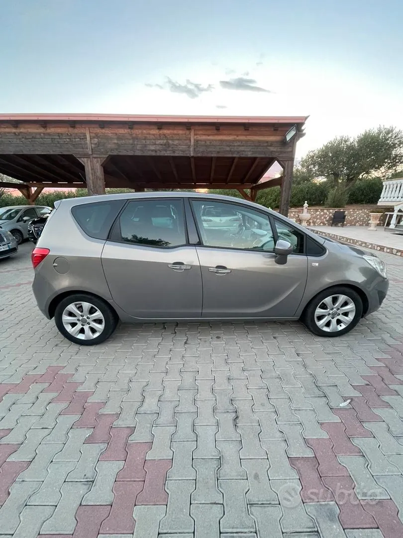 Opel Meriva 2010 photo 3