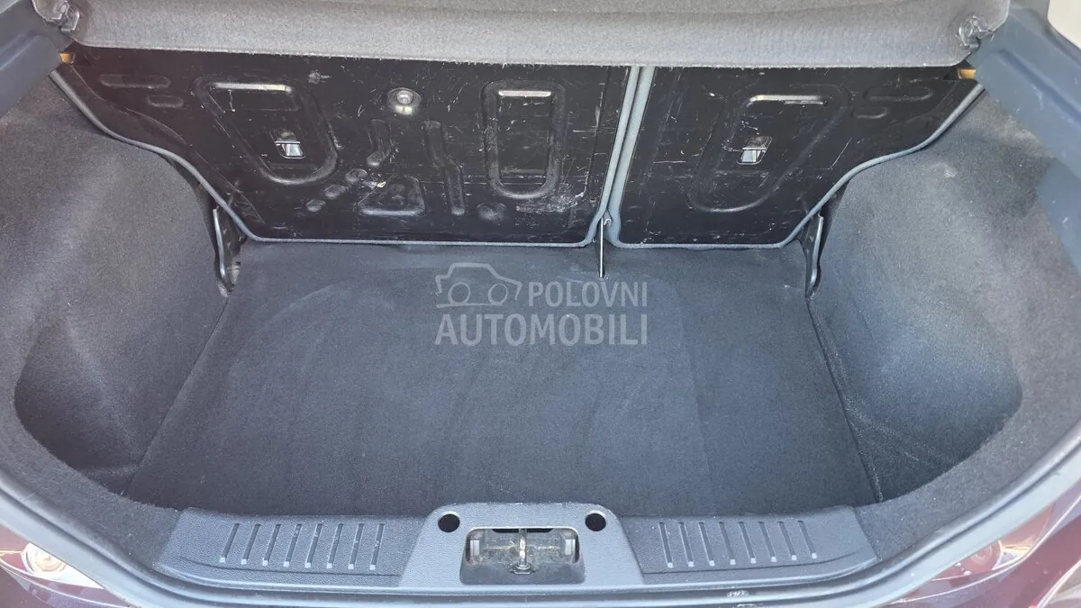 Ford Fiesta 2010 photo 5