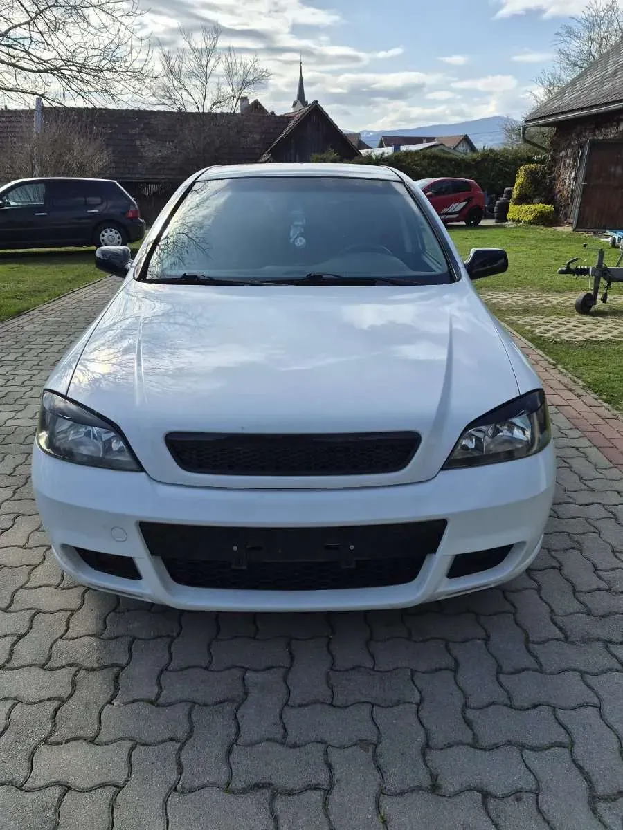Opel Astra 1998 photo 2