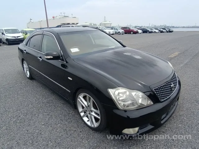 Toyota Crown Athlete
