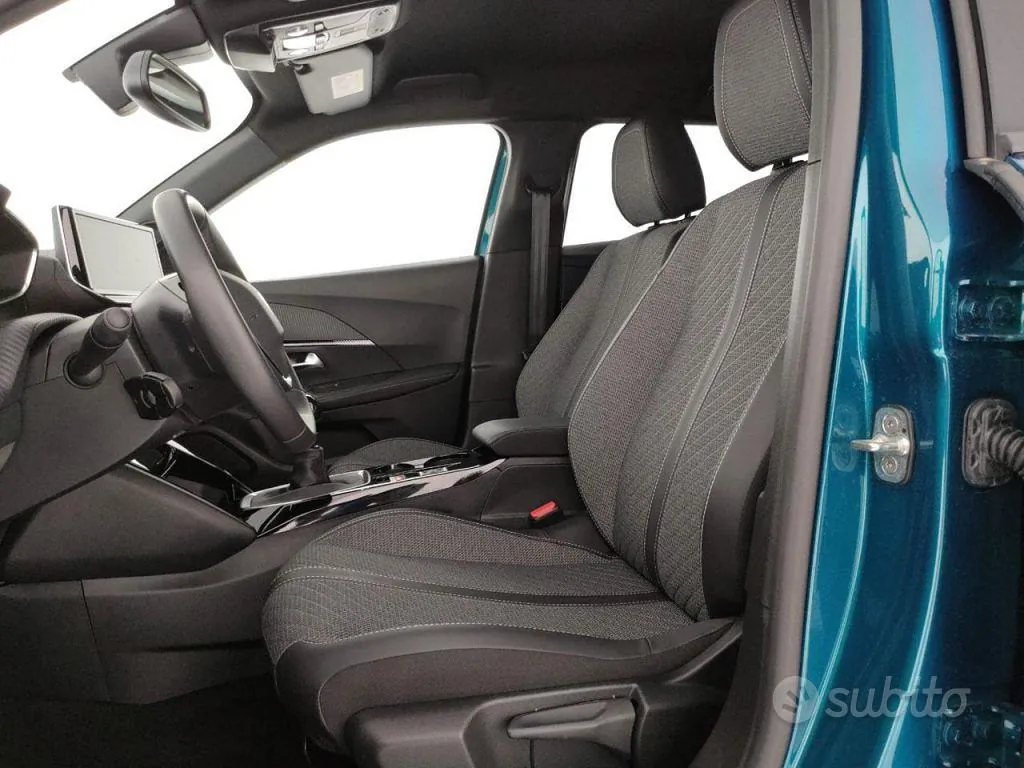 Peugeot 2008 2025 photo 5