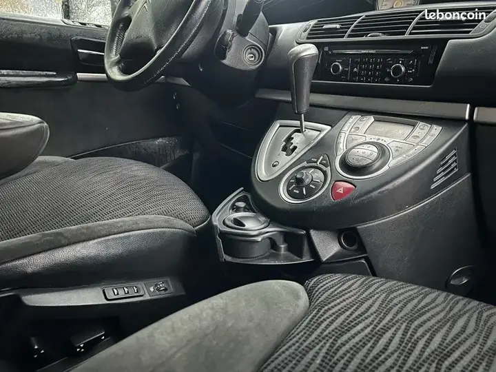 Citroen C8 2010 photo 5