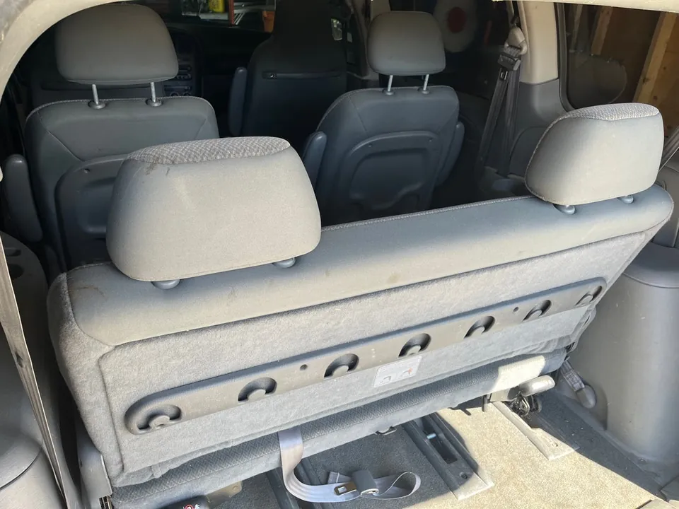 Dodge Caravan 2005 photo 5