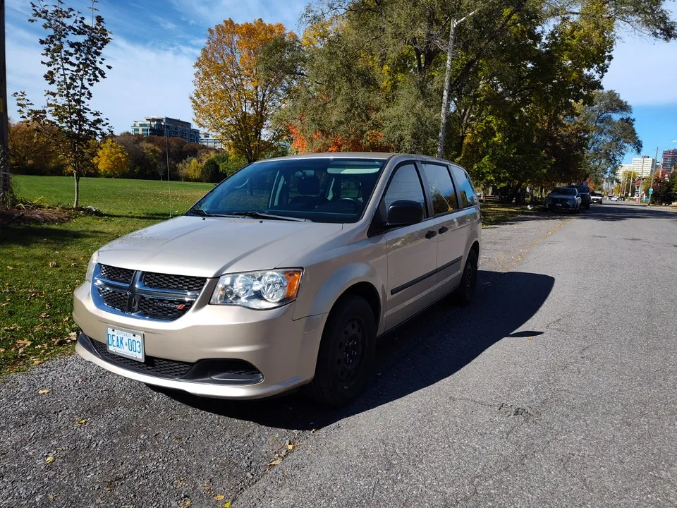 Dodge Grand Caravan 2013 photo 4