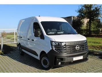 Nissan Interstar
