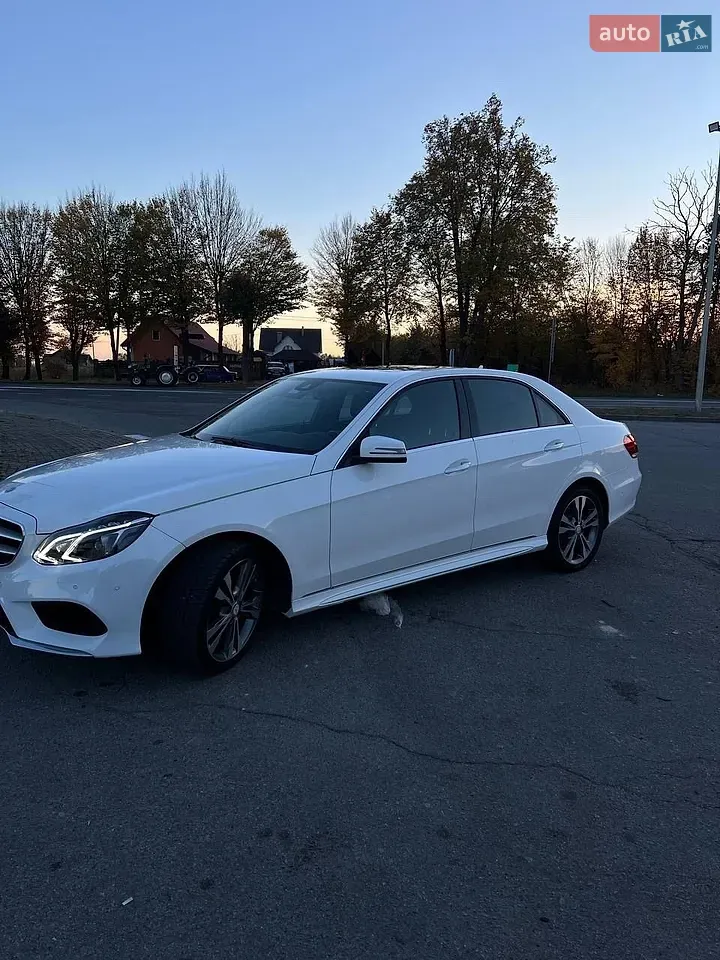 Mercedes-Benz E-Class 2015 photo 4