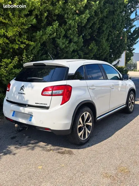 Citroen C4 Aircross 2014 photo 2