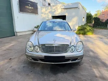 Mercedes-Benz E220 2005 photo 2