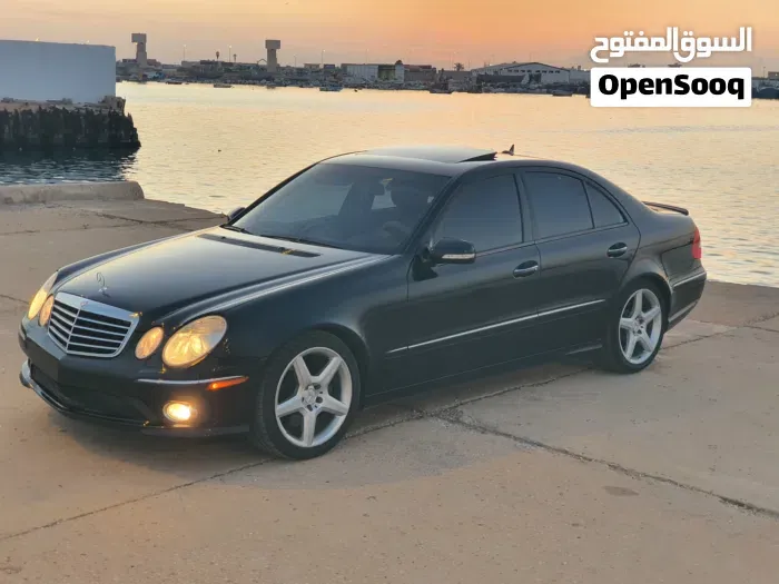 Mercedes-Benz E-Class 2009 photo 2