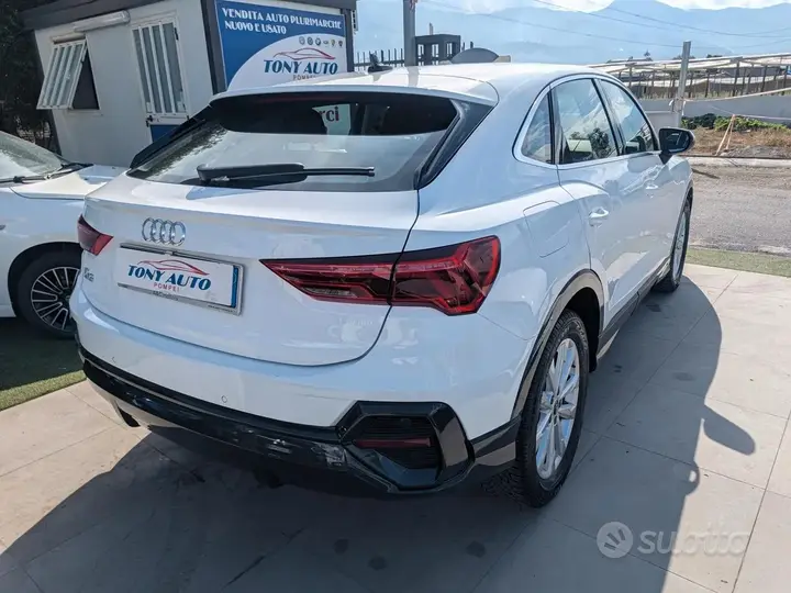 Audi Q3 2021 photo 3