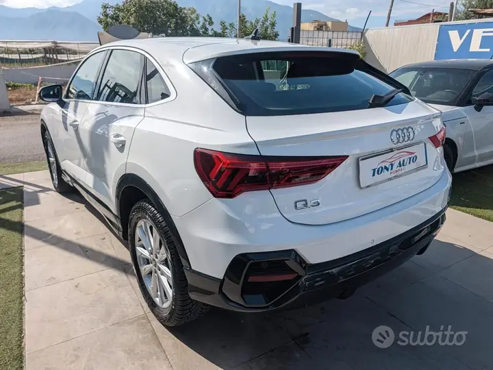 Audi Q3 2021 photo 5