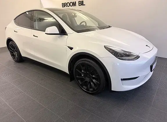 Tesla Model Y 2023 photo 3