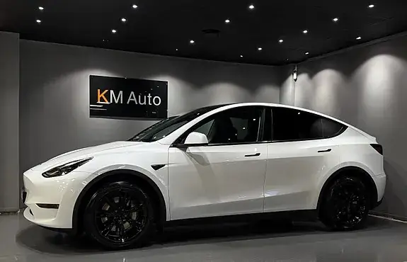 Tesla Model Y 2023 photo 3