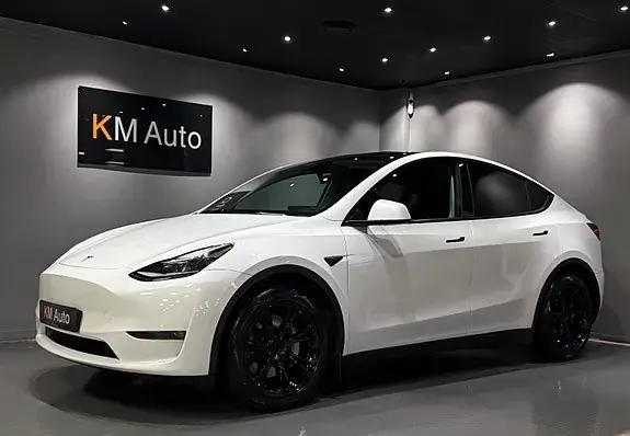 Tesla Model Y 2023 photo 2