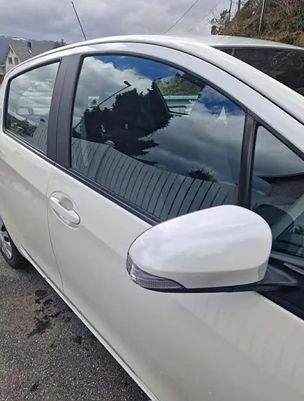 Toyota Yaris 2017 photo 2