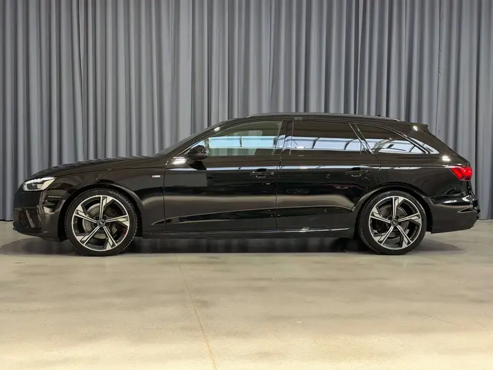 Audi A4 Avant 2024 photo 2