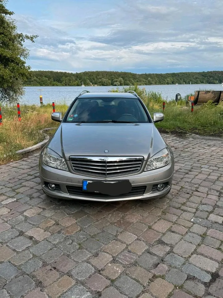 Mercedes-Benz C180