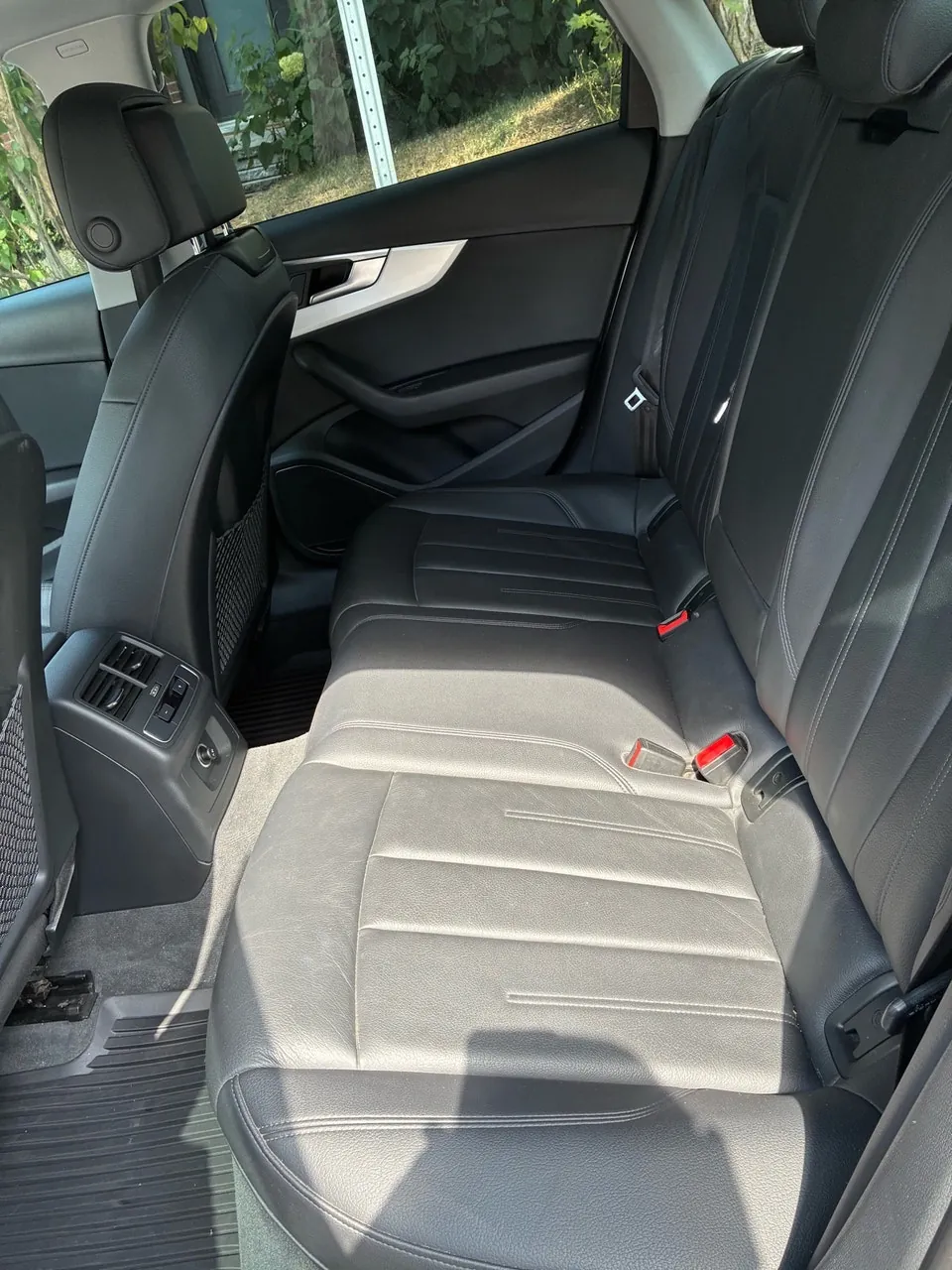Audi A4 2018 photo 3
