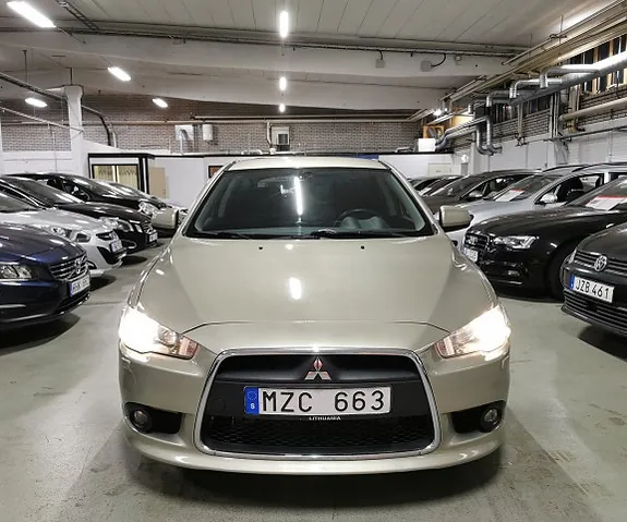 Mitsubishi Lancer 2011 photo 5