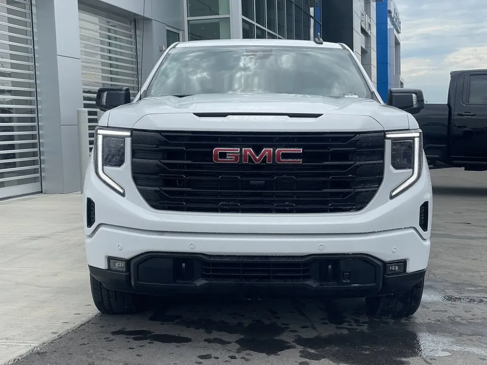 GMC Sierra 1500 2026 photo 2
