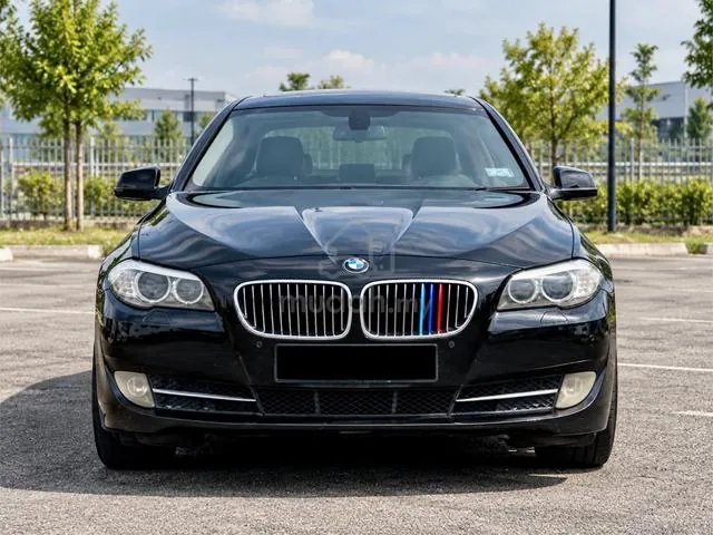 BMW 528I