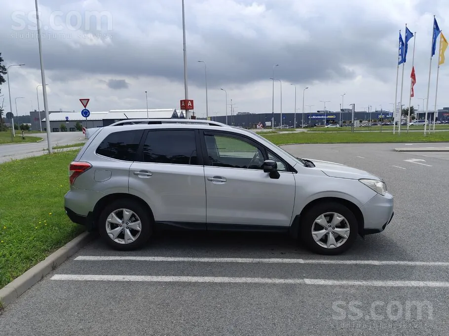 Subaru Forester 2013 photo 4