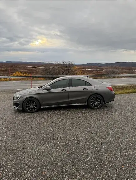 Mercedes-Benz Cla 180