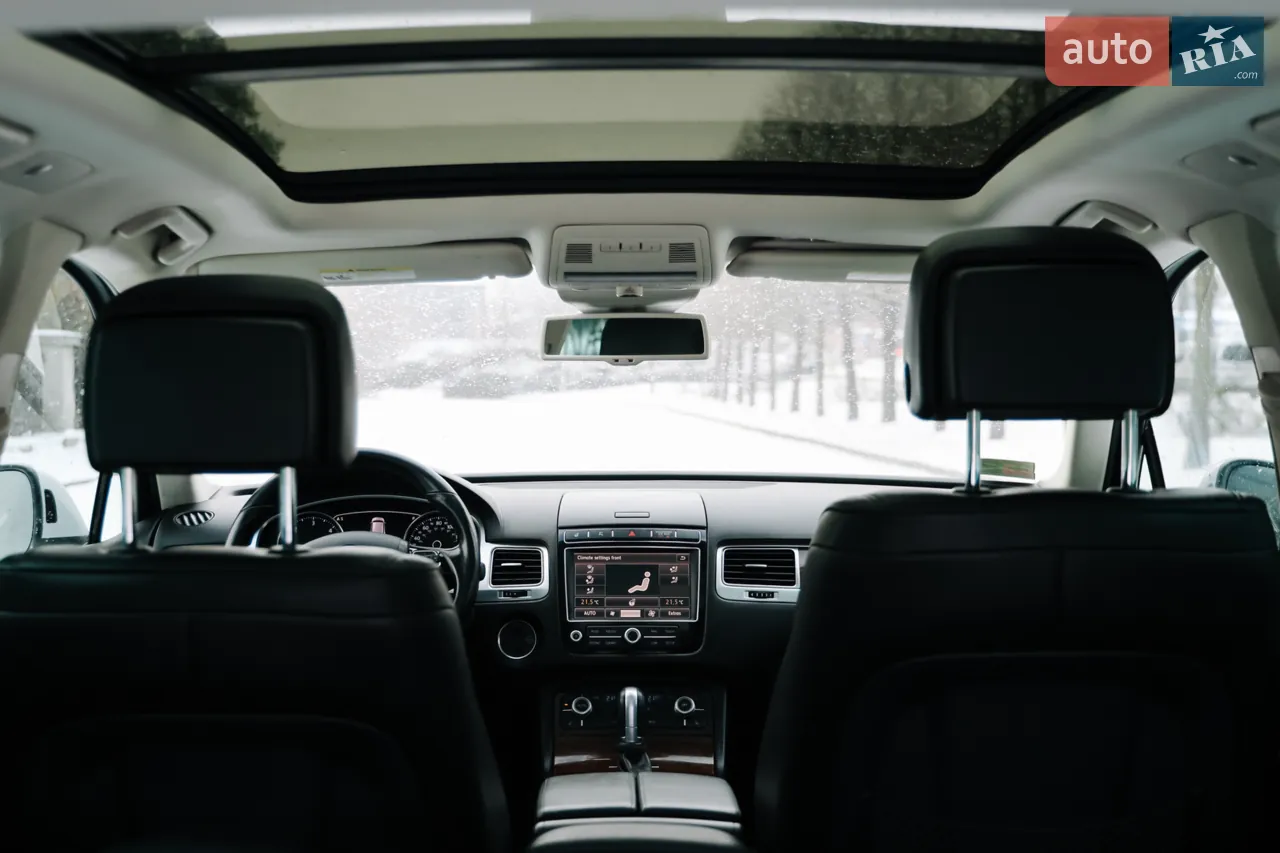 Volkswagen Touareg 2014 photo 2