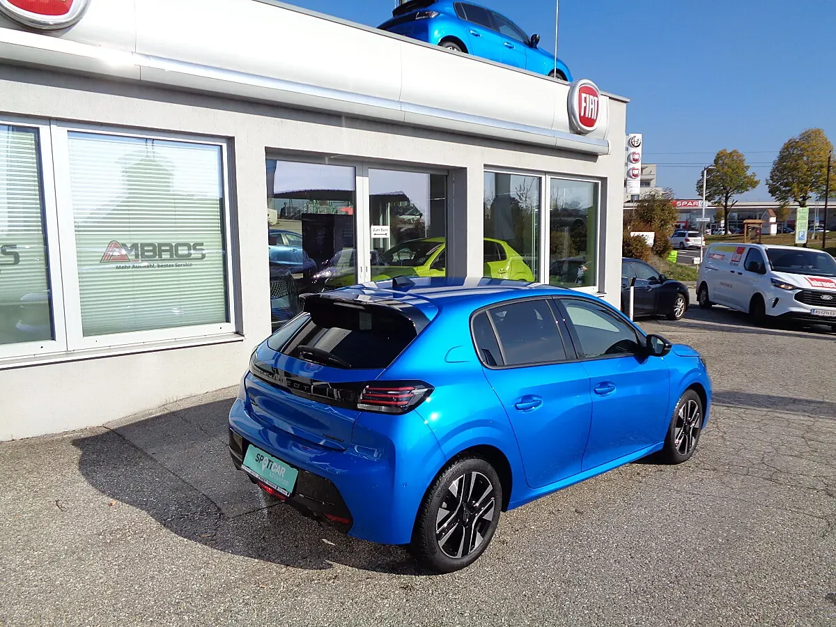 Peugeot 208 2025 photo 3