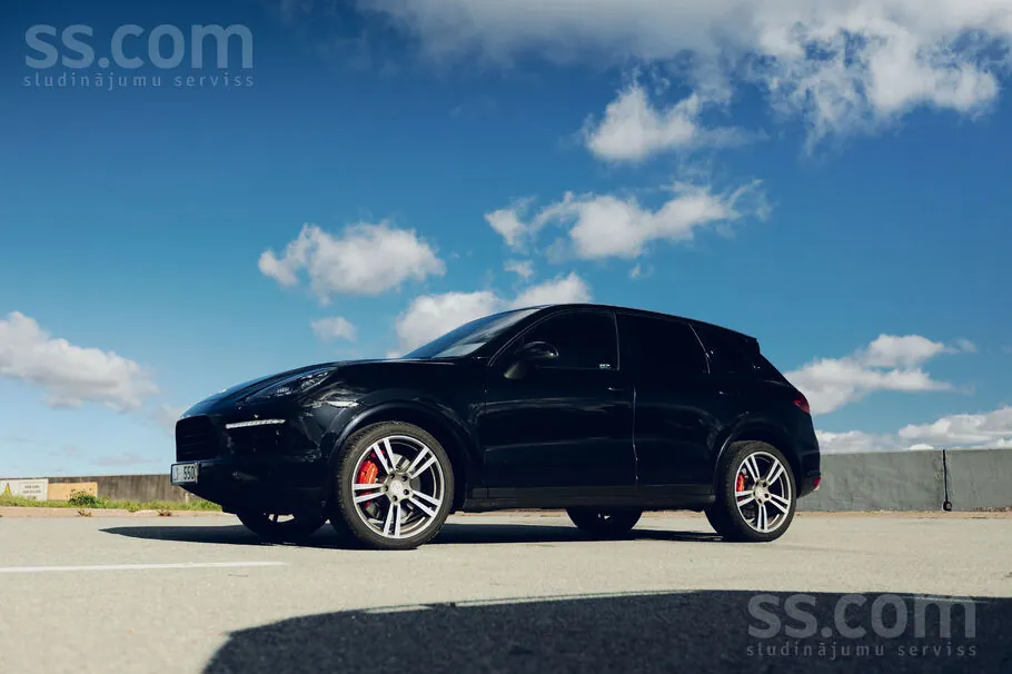 Porsche Cayenne 2011 photo 4