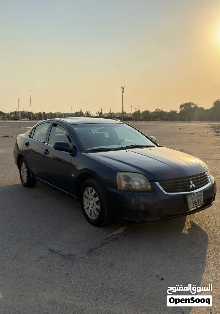Mitsubishi Galant 2009 photo 4