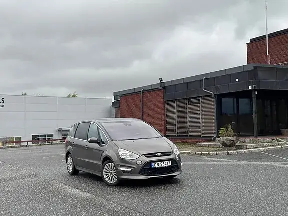 Ford S-Max 2012 photo 5