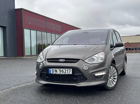 Ford S-Max 2012 photo 2