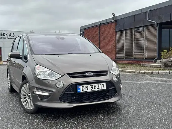 Ford S-Max 2012 photo 4