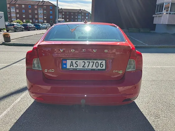 Volvo S40 2011 photo 4