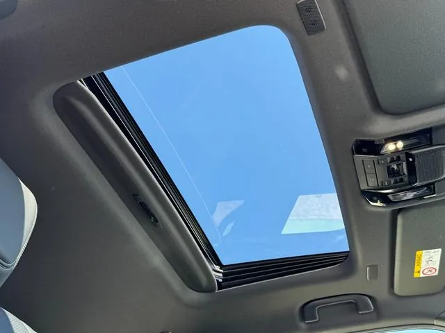 Toyota Land Cruiser 250 2025 photo 5