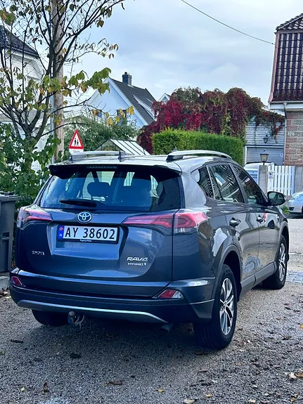 Toyota Rav4 2018 photo 5