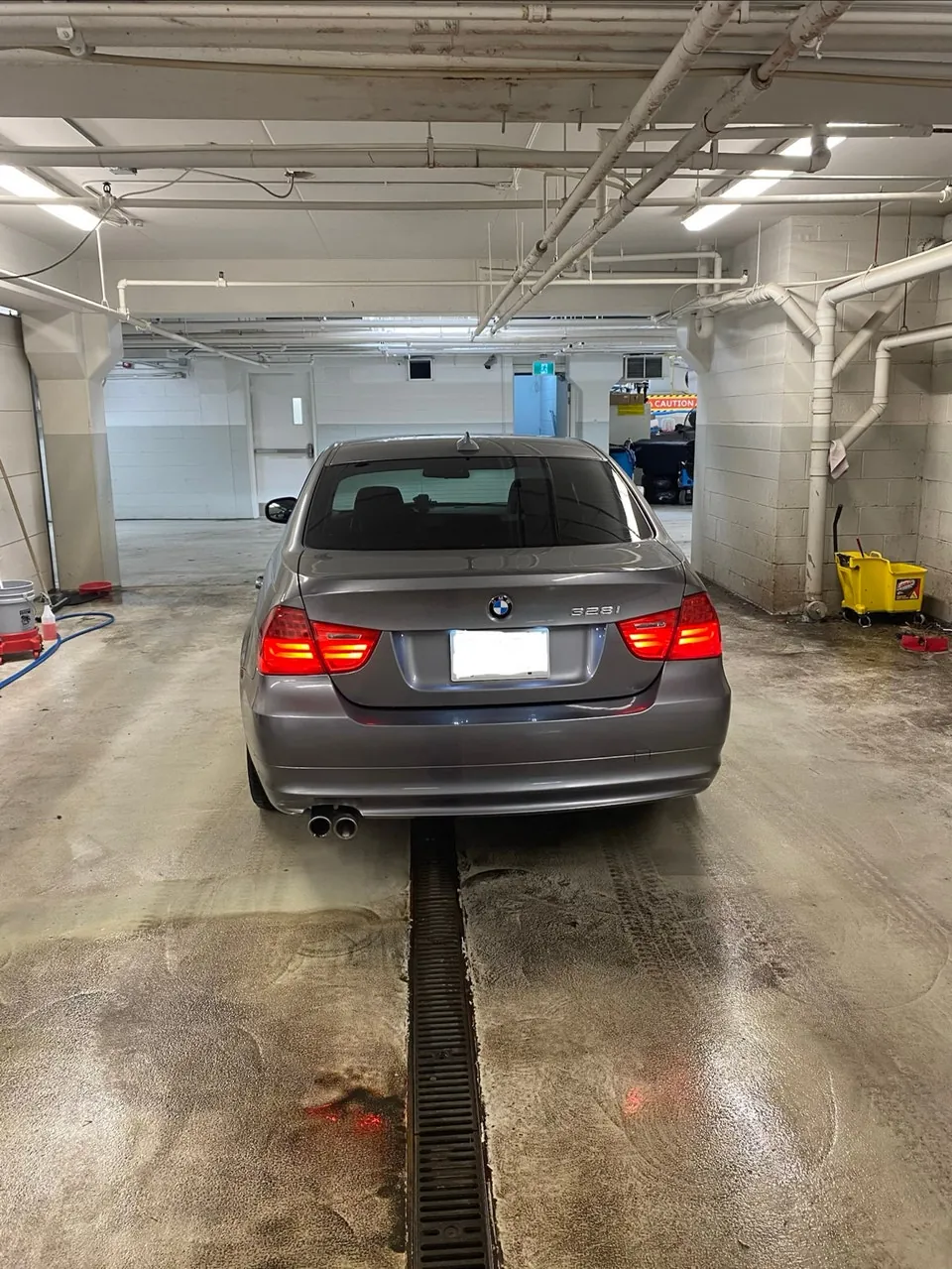BMW 3 Series 2011 photo 4