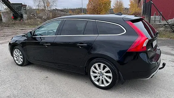 Volvo V60 2014 photo 3
