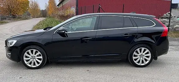 Volvo V60 2014 photo 2