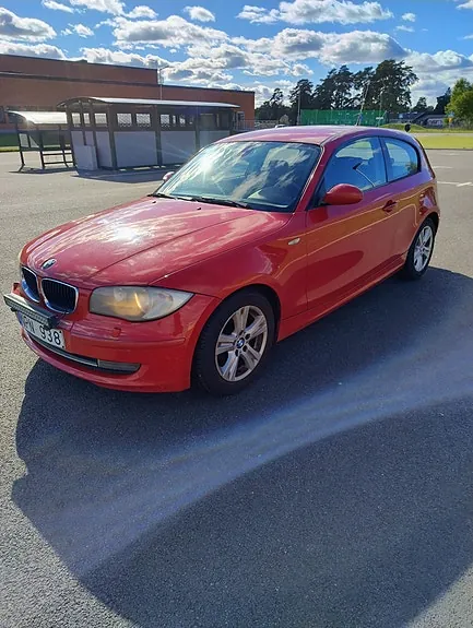 BMW 116I 2009 photo 2